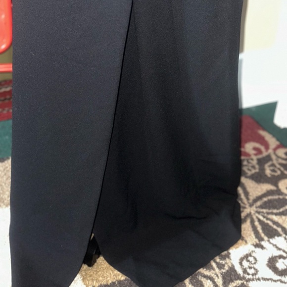 Gorgeous, suited dress full length with a kick opening - Picture 4 of 6